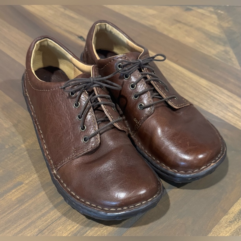 Cabelas Shoes Womens 10 M Casual Oxford Brown Leather Round Toe Low Top 824018